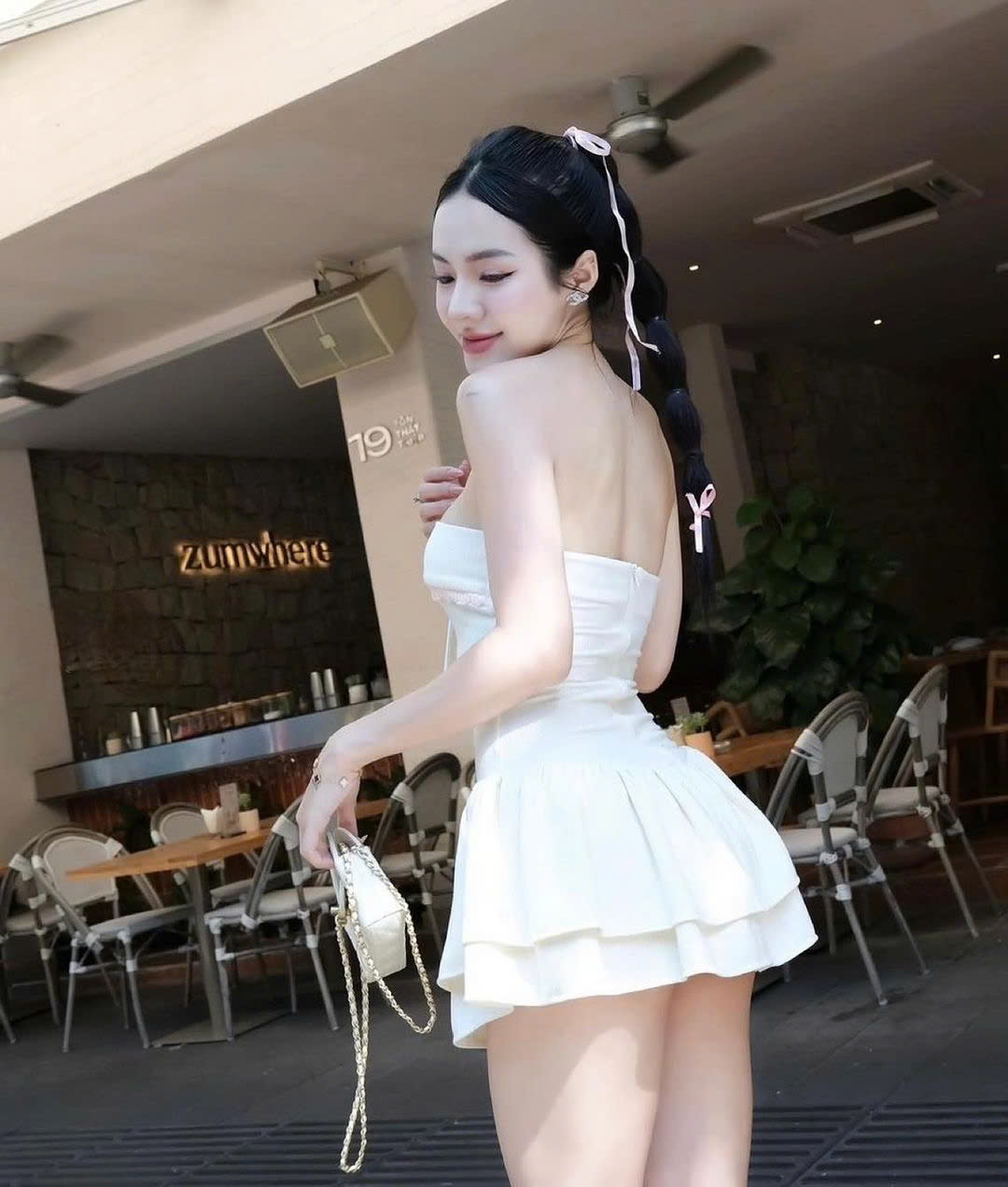 Đầm ống cúp ngực